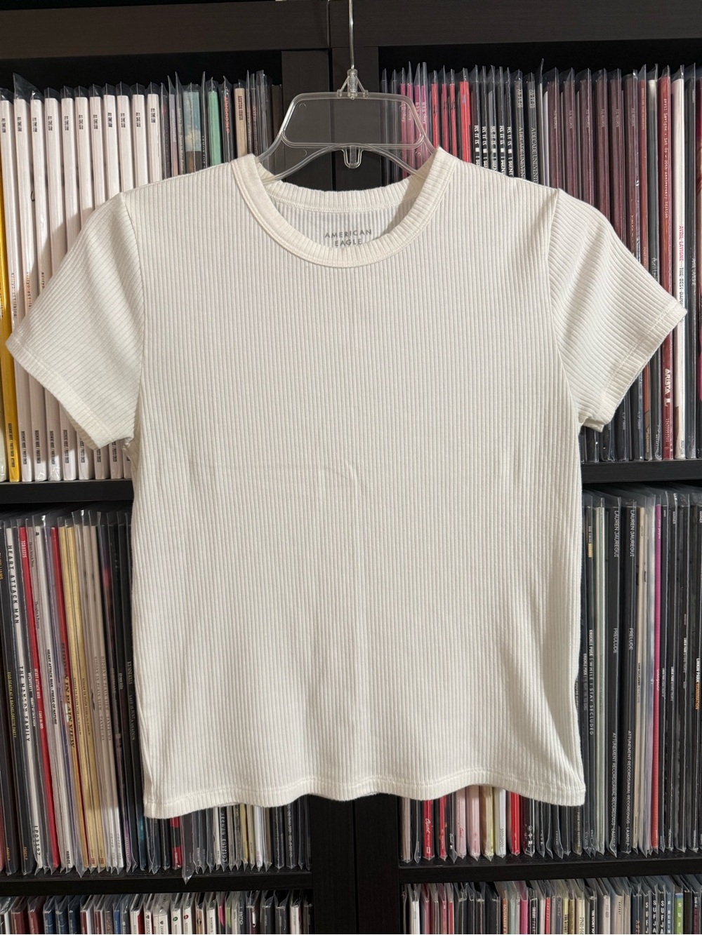 American Eagle Outfitters women’s white ribbed baby tee cropped top